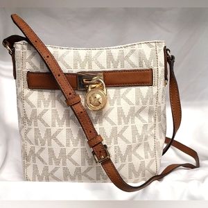 Michael Kors Hamilton Travel Messenger Bag Crossbody